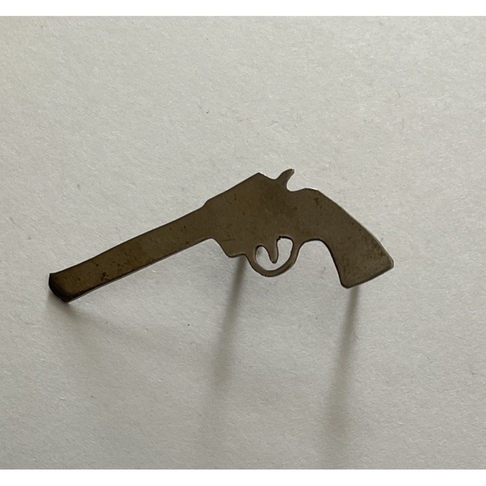 Vintage Revolver Handgun Metal Lapel Pin Hat Pinback Tie Tack Silver Tone